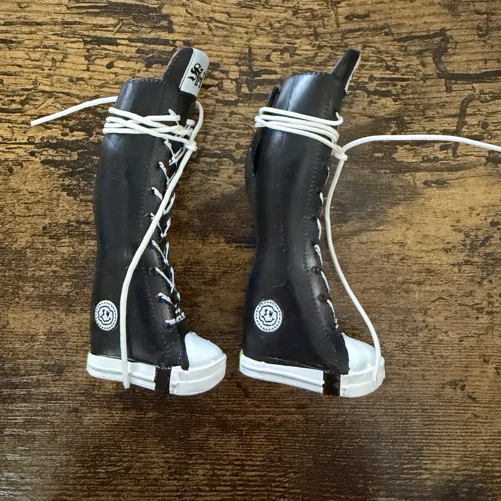 Shadow Rainbow High Harley Limestone Doll Outfit Shoes Tall Black Lace Up Boots